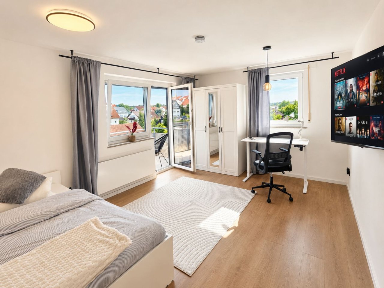 WG-Zimmer 2 mit Balkon bei StudentCampus in Großbettlingen